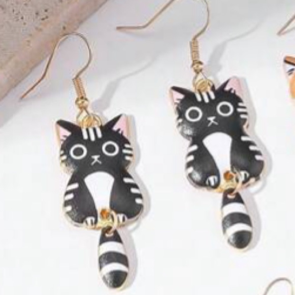 🆕 Kitty Cat Earrings! NEW! Cute Dangling Tail that moves! Puurrfect!!!